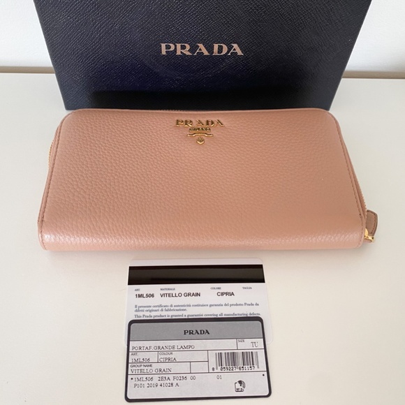 Authentic Prada Large Leather Wallet - Picture 3 of 3